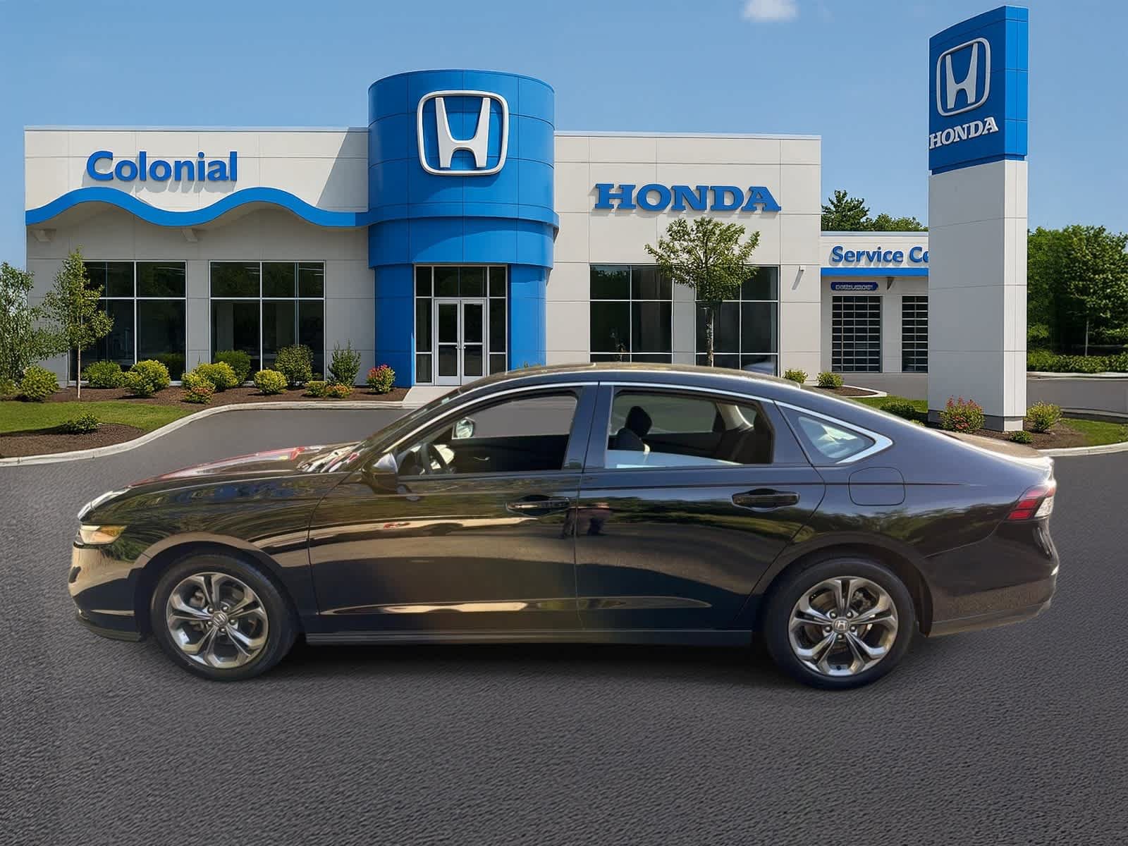 Used 2023 Honda Accord EX image 3