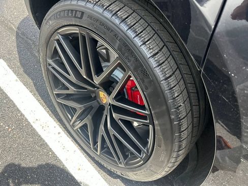 Used 2023 Porsche Macan GTS AWD/4WD image 6
