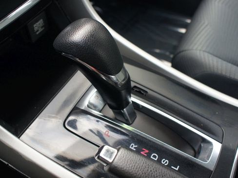 Used 2016 Honda Accord LX image 9