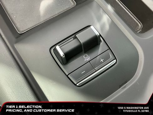 Used 2024 GMC Sierra 2500 Denali w/ Denali Reserve Package AWD/4WD image 36