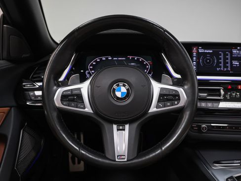 Used 2020 BMW Z4 M40i w/ Executive Package RWD image 43