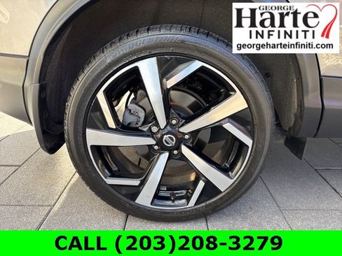 Used 2022 Nissan Rogue Sport SL image 9