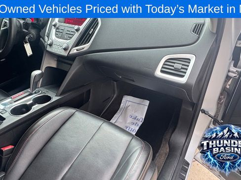 Used 2011 GMC Terrain SLT AWD/4WD image 29