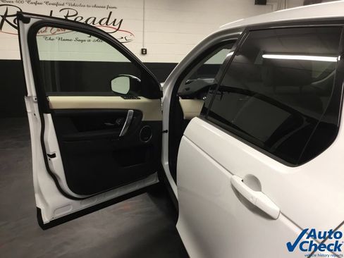 Used 2021 Land Rover Discovery Sport S AWD/4WD image 19