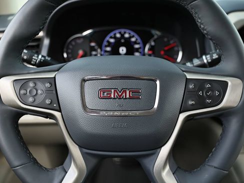 Used 2023 GMC Acadia Denali w/ Denali Technology Package FWD image 34