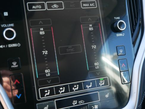 Certified 2024 Subaru Outback Limited image 23