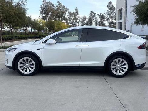 Used 2020 Tesla Model X Long Range image 6