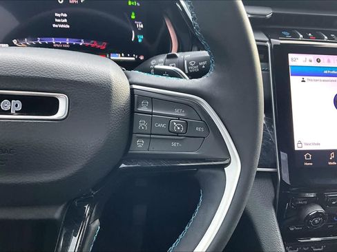 Used 2023 Jeep Grand Cherokee Trailhawk image 26