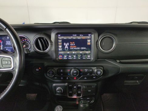 Used 2020 Jeep Gladiator Overland AWD/4WD image 20