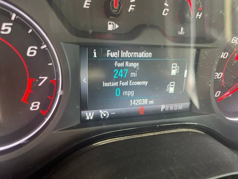 Used 2016 Chevrolet Camaro LT RWD image 5