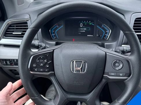 Used 2019 Honda Odyssey EX image 9