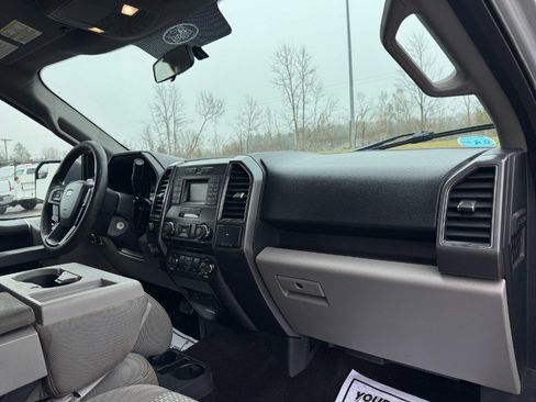 Used 2017 Ford F150 XLT w/ Trailer Tow Package image 18