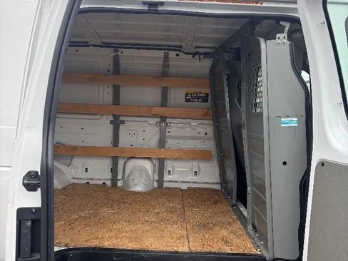 Used 2012 Ford E-250 and Econoline 250 w/ PWR Group image 10