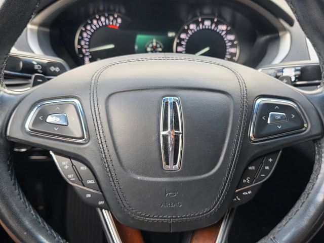 Used 2018 Lincoln MKZ Reserve FWD image 29
