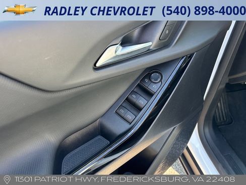 Certified 2026 Chevrolet Equinox LT FWD image 5