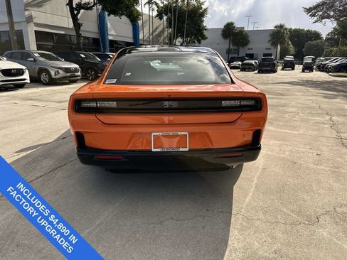 Used 2025 Dodge Charger Daytona R/T w/ Sun & Sound Package AWD/4WD image 36