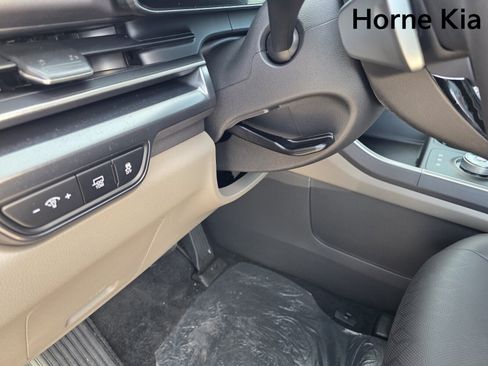 New 2026 Kia Carnival LXS FWD image 15