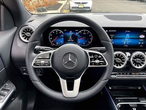 Certified 2023 Mercedes-Benz GLA 250 4MATIC image 5