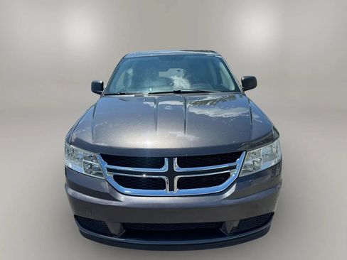 Used 2017 Dodge Journey SE FWD image 3