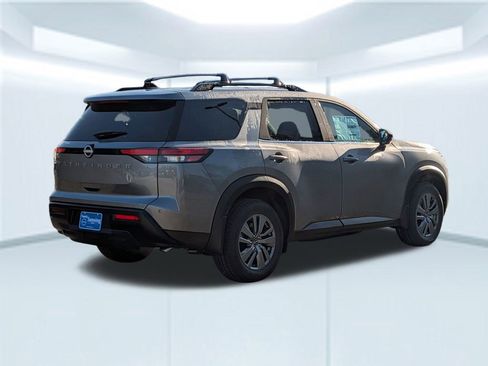 New 2026 Nissan Pathfinder SV image 6