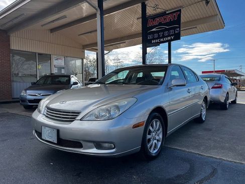 Used 2002 Lexus ES 330 image 1