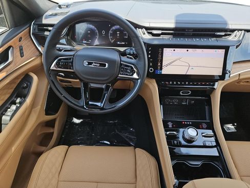 New 2026 Jeep Grand Cherokee Summit w/ Obsidian Package AWD/4WD image 11