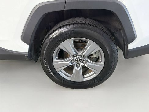 Used 2022 Toyota RAV4 XLE AWD/4WD image 29