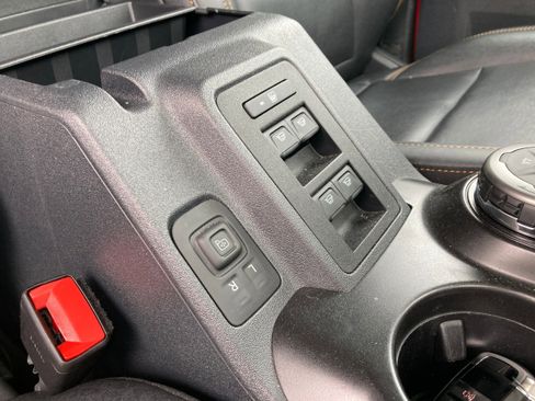 Used 2023 Ford Bronco Badlands w/ Sasquatch Package image 14