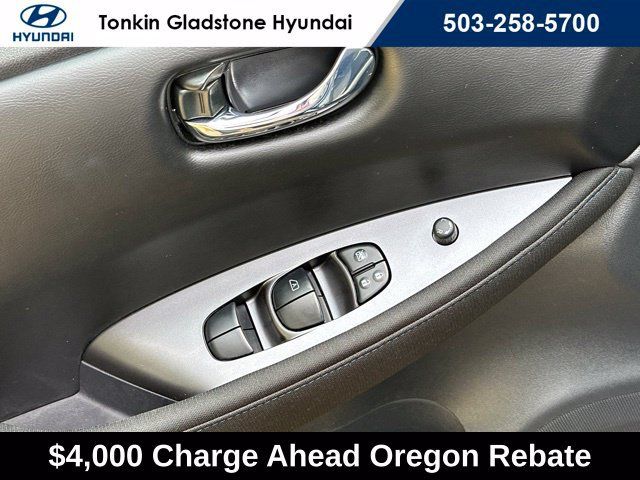 Used 2025 Nissan Leaf S FWD image 10