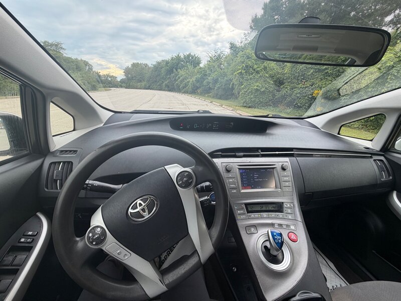 Used 2013 Toyota Prius Two FWD image 12