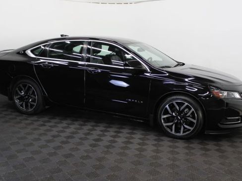 Used 2018 Chevrolet Impala Premier FWD image 4