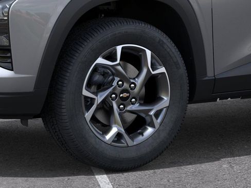 New 2026 Chevrolet Trax LT w/ LT Convenience Package FWD image 9