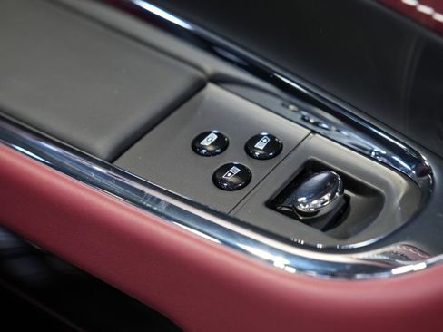 Used 2020 Rolls-Royce Ghost image 40