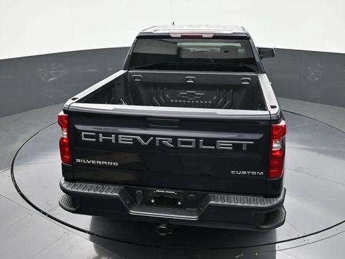 Used 2023 Chevrolet Silverado 1500 Custom image 15