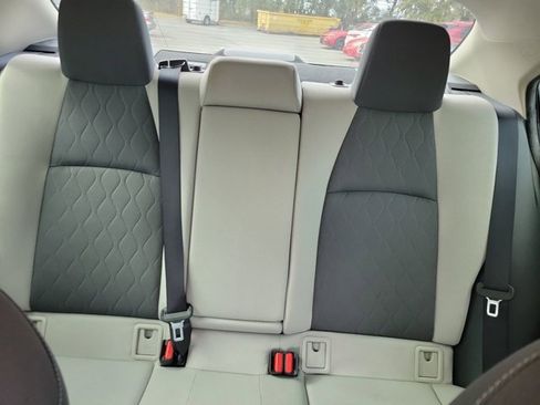 Used 2020 Toyota Corolla LE image 5