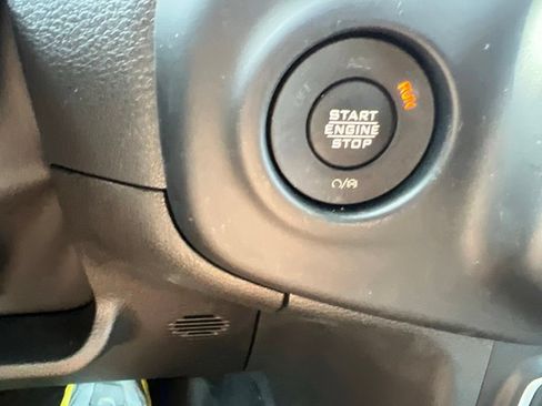 Used 2023 Jeep Gladiator Rubicon w/ Cold Weather Group AWD/4WD image 51