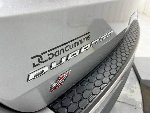 Used 2019 Dodge Durango SXT image 26