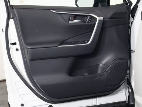 Used 2024 Toyota RAV4 XSE image 12