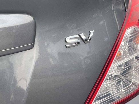 Used 2018 Nissan Versa SV FWD image 5