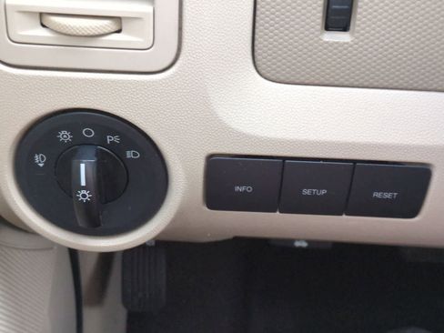 Used 2012 Ford Escape XLT FWD image 26