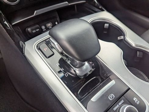 Used 2020 Kia Stinger GT2 image 24