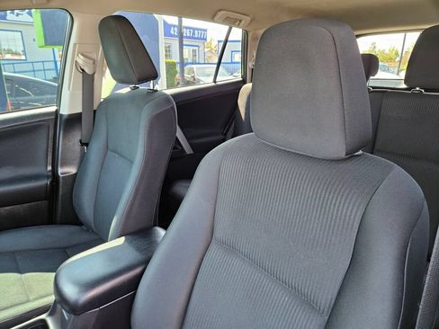 Used 2017 Toyota RAV4 LE w/ All Weather Liner Package AWD/4WD image 16