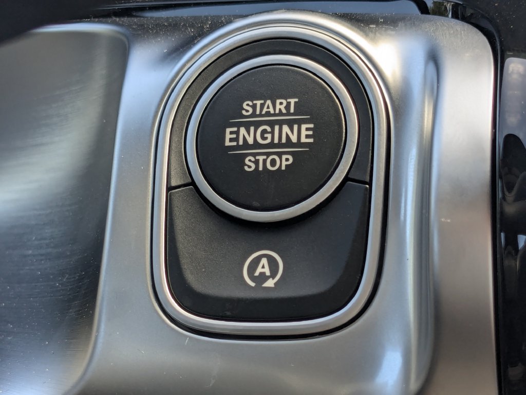 Used 2024 Mercedes-Benz GLB 250 4MATIC image 25