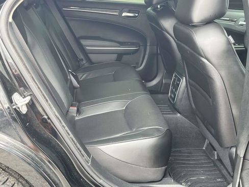 Used 2023 Chrysler 300 Touring L w/ Comfort Group RWD image 21