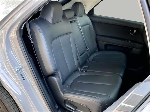 Used 2025 Hyundai Ioniq 5 SEL RWD image 19