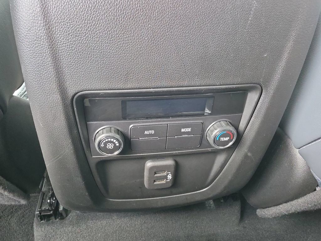 Certified 2023 Buick Enclave Essence FWD image 19