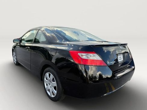 Used 2011 Honda Civic LX image 4