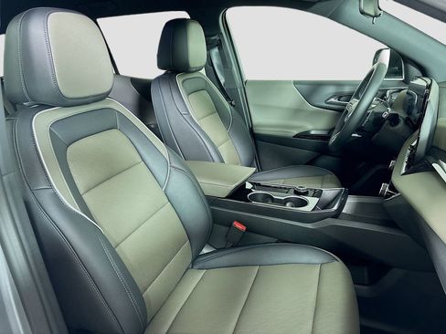 New 2026 Chevrolet Equinox LT w/ Convenience Package II image 28