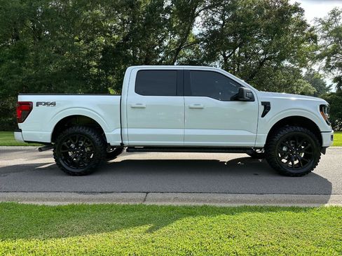 Used 2025 Ford F150 XLT w/ Equipment Group 301A Standard AWD/4WD image 4
