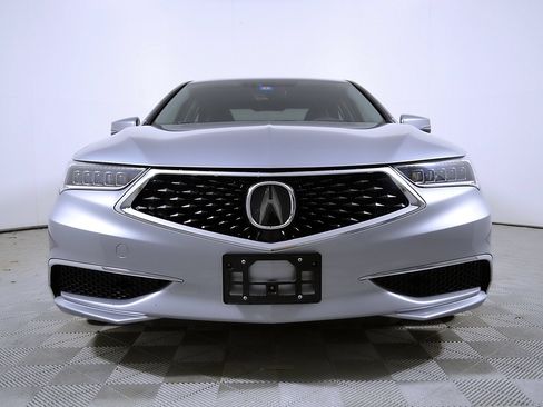 Used 2018 Acura TLX V6 w/ Technology Package FWD image 5